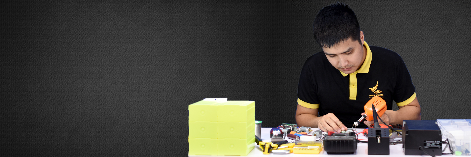 background sua chua tong do